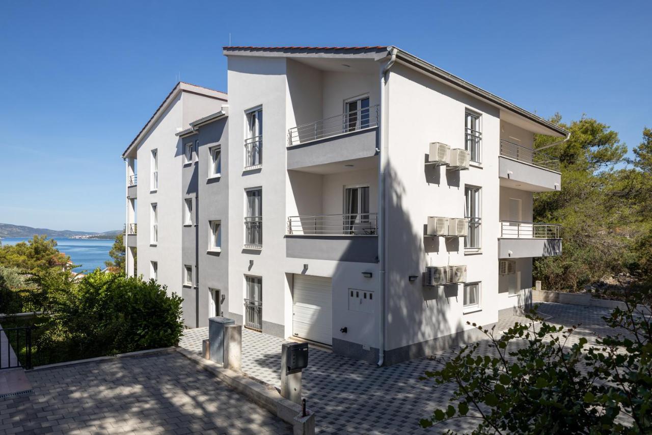 Villa Palavra Трогир Екстериор снимка