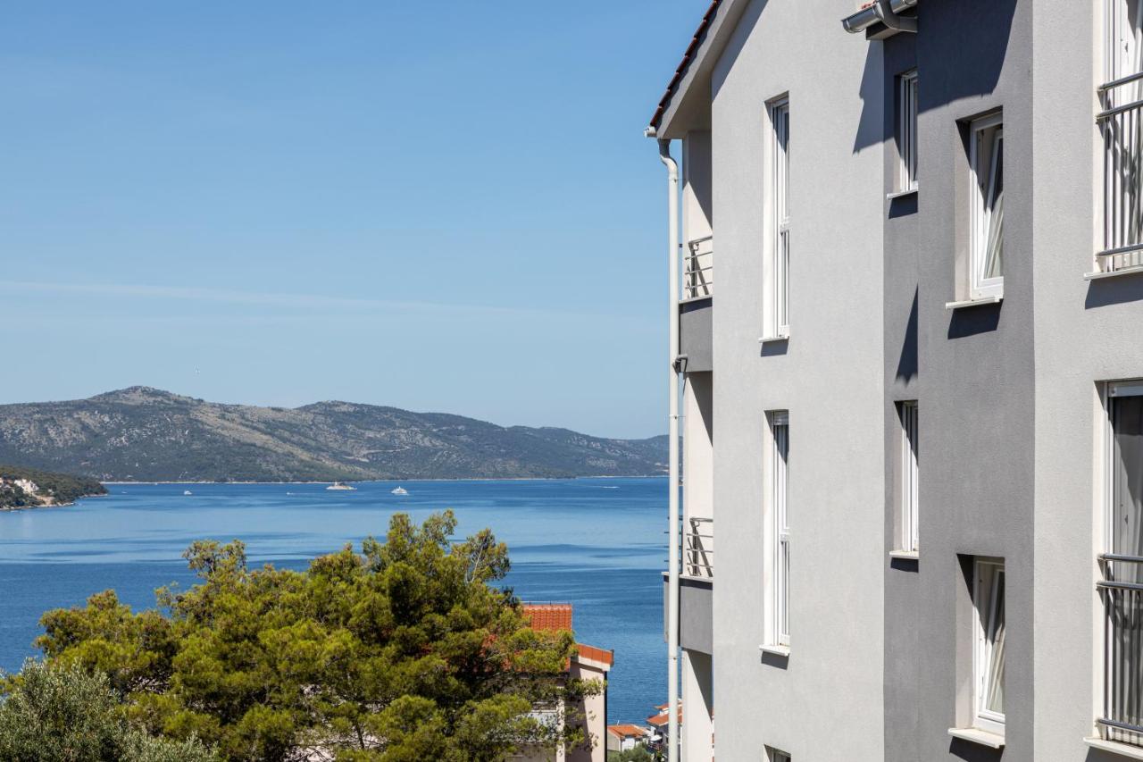 Villa Palavra Трогир Екстериор снимка