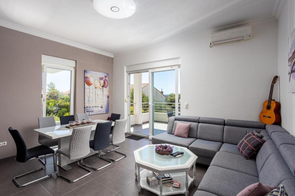 Villa Palavra Трогир Екстериор снимка